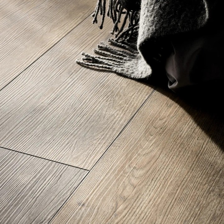 VOX Rigio Oak Leta