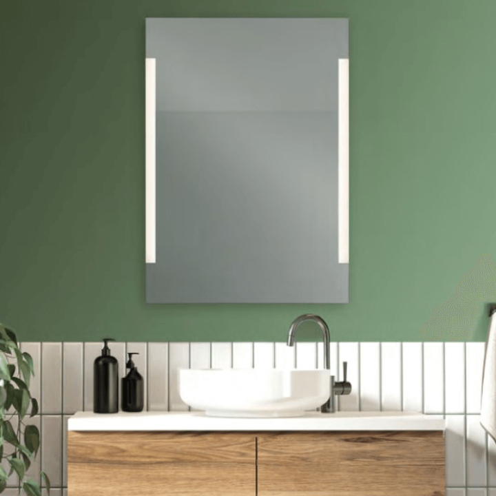 LED peegel LUCIA / 50 x 70 cm